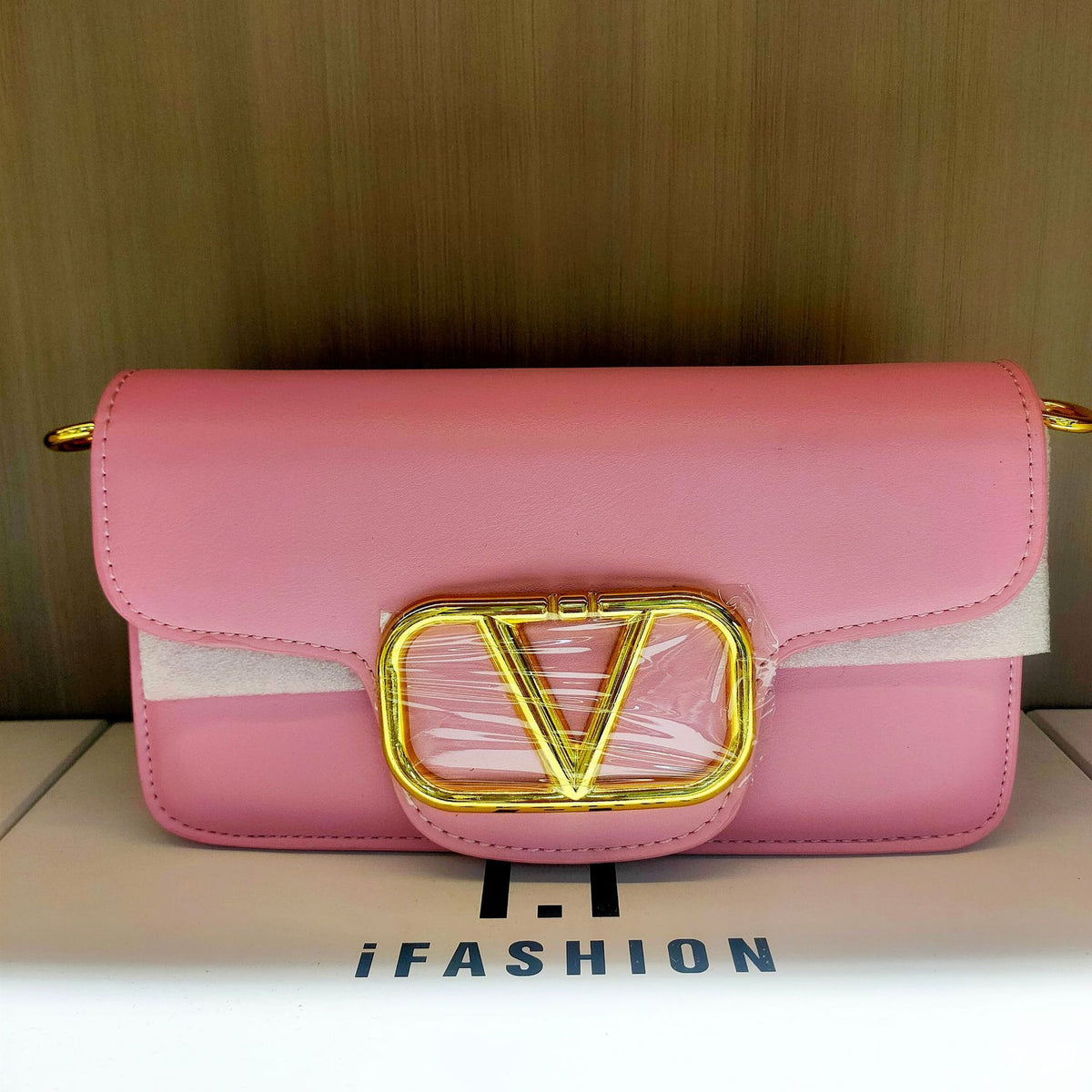 Retro Square Handbag with Chain and Lock Clasp