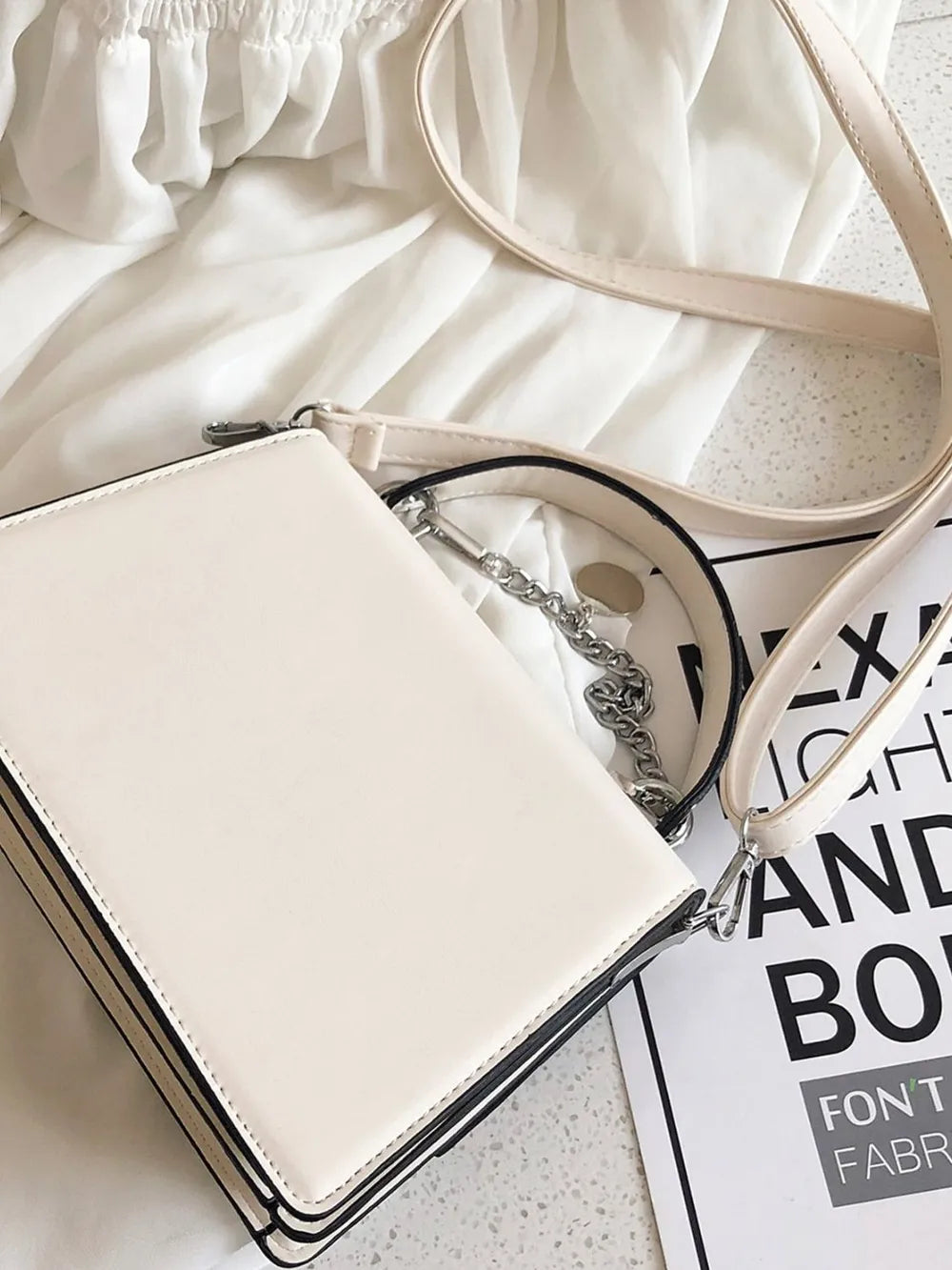Wallet with Chain and Detachable Strap
