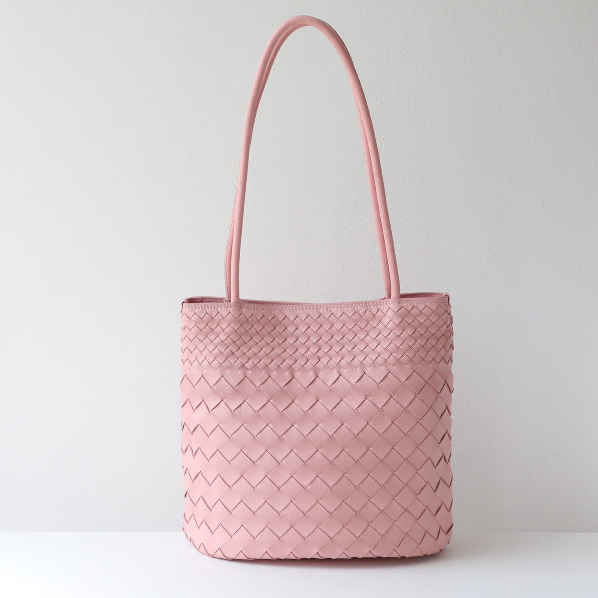 Bolso Bucket Tejido de Piel de Cordero