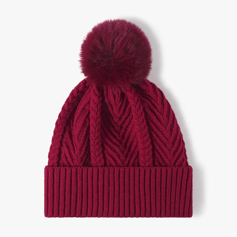 Gorro Tejido Cable Knit con Pompón — Invierno Unisex