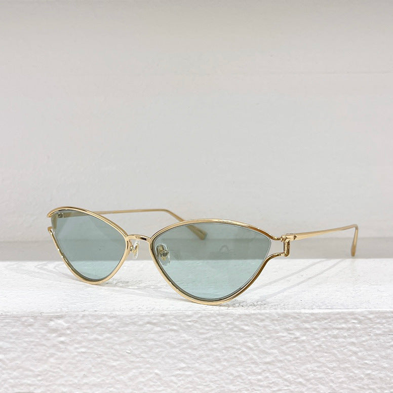 Cat Eye Sunglasses with Metal Frame
