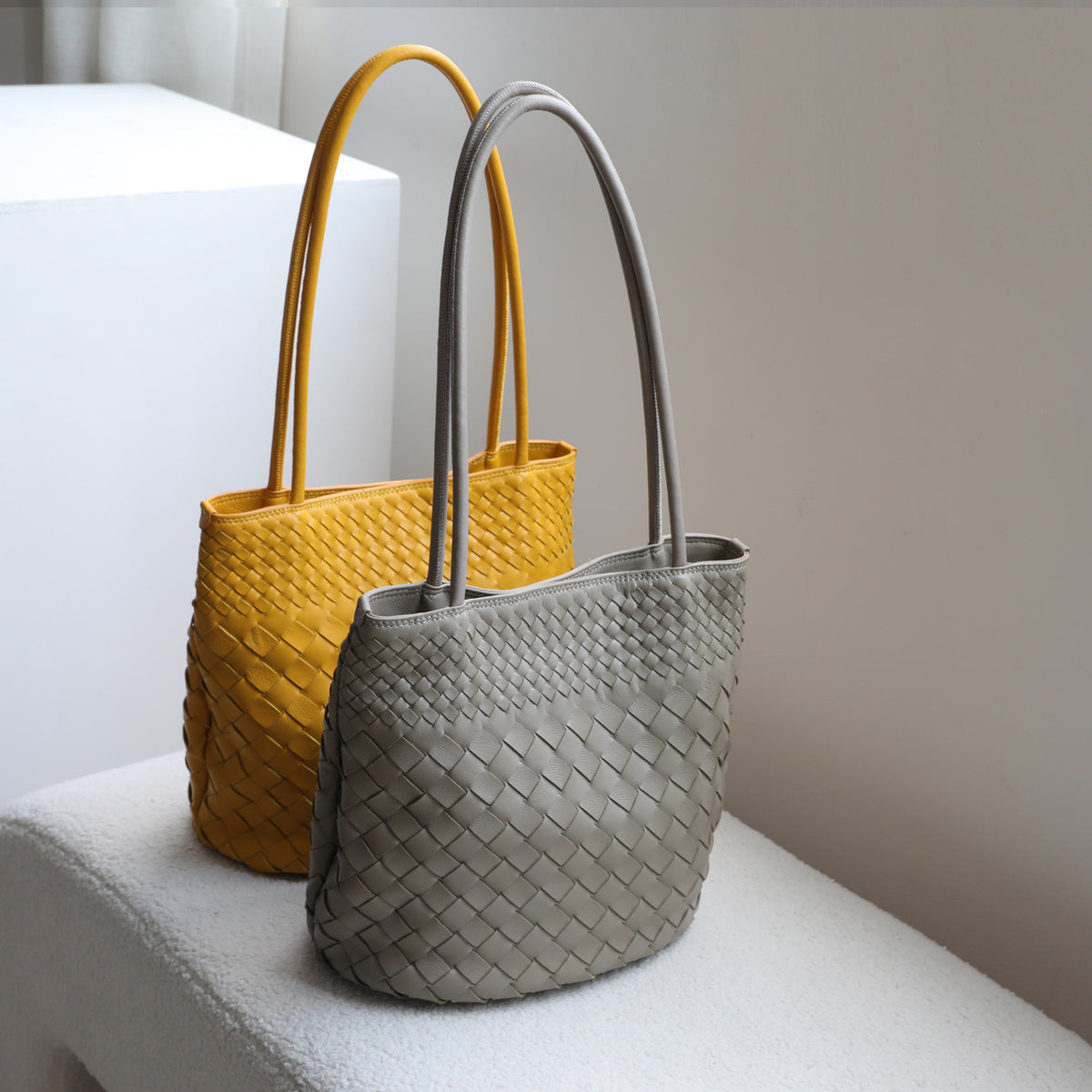 Bolso Bucket Tejido de Piel de Cordero