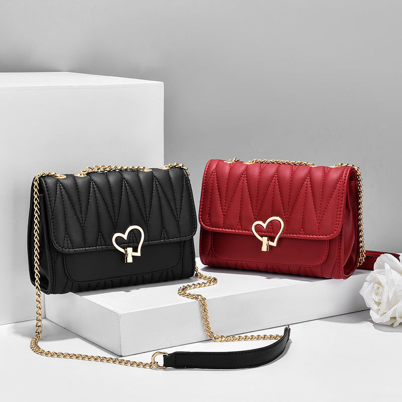 Mini Cartera con Candado Corazón y Bandolera