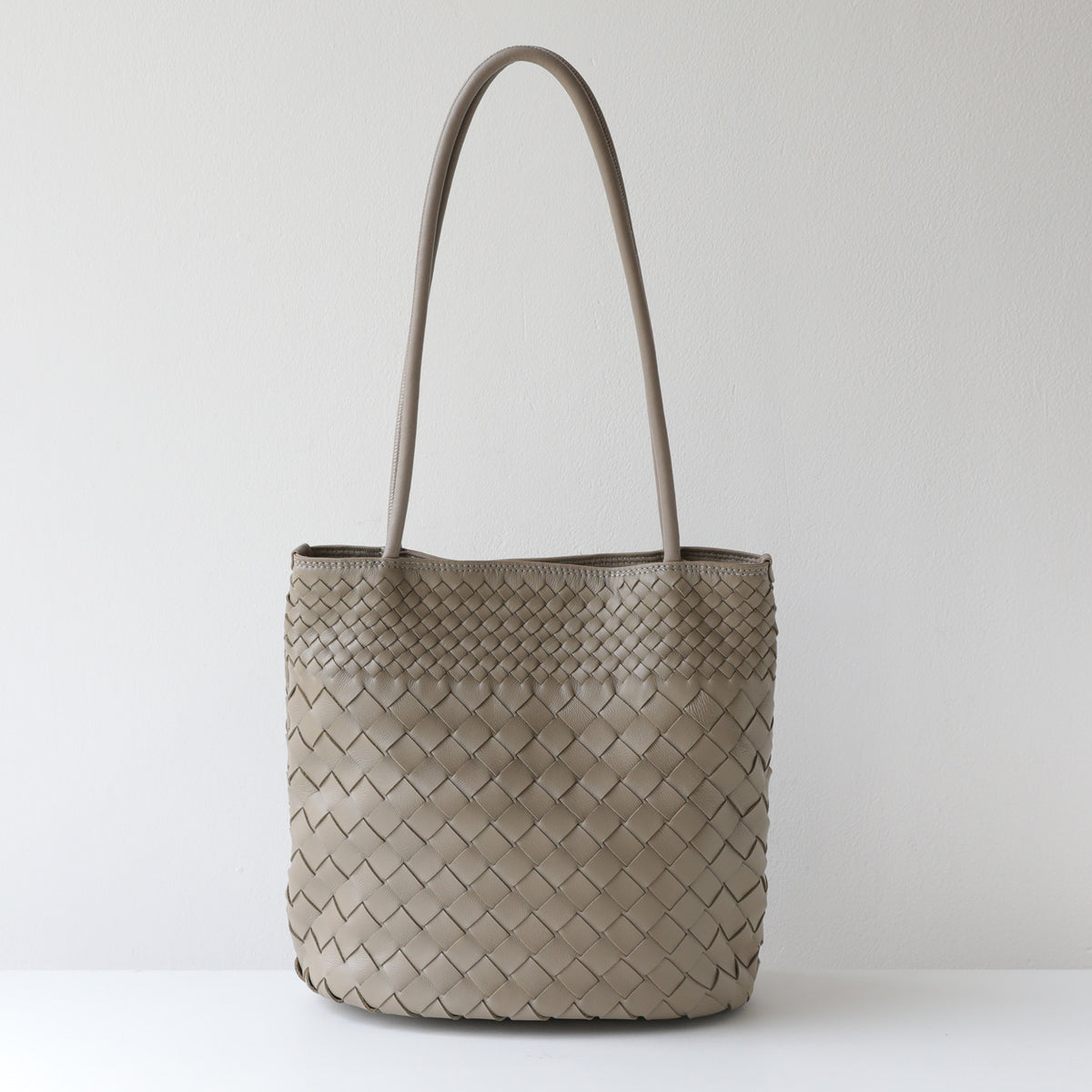 Bolso Bucket Tejido de Piel de Cordero