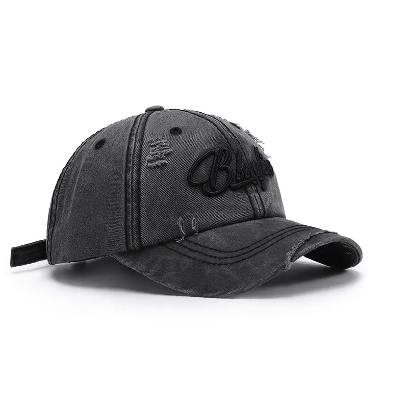 Gorra Baseball de Algodón con Bordado de Letras — Bordes Crudos
