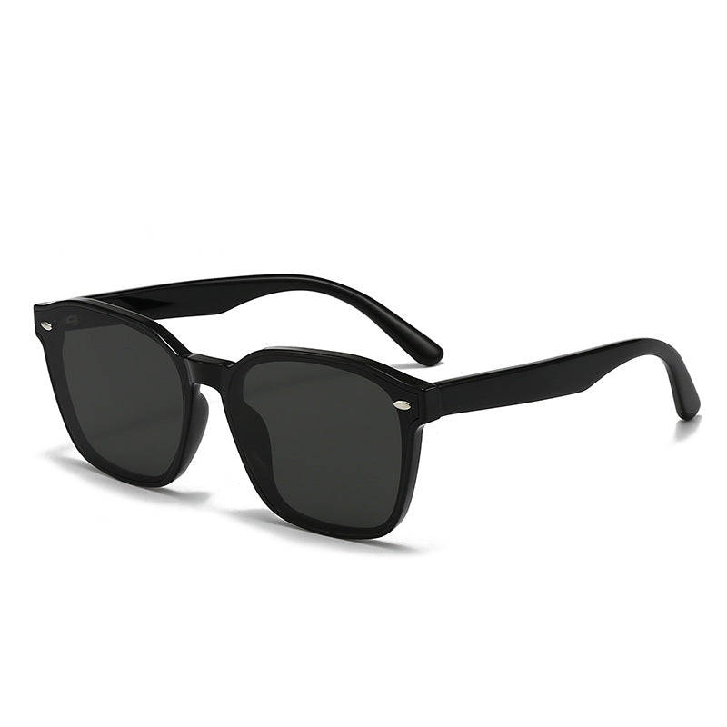 Square Sunglasses for Men and Women — Urban Style