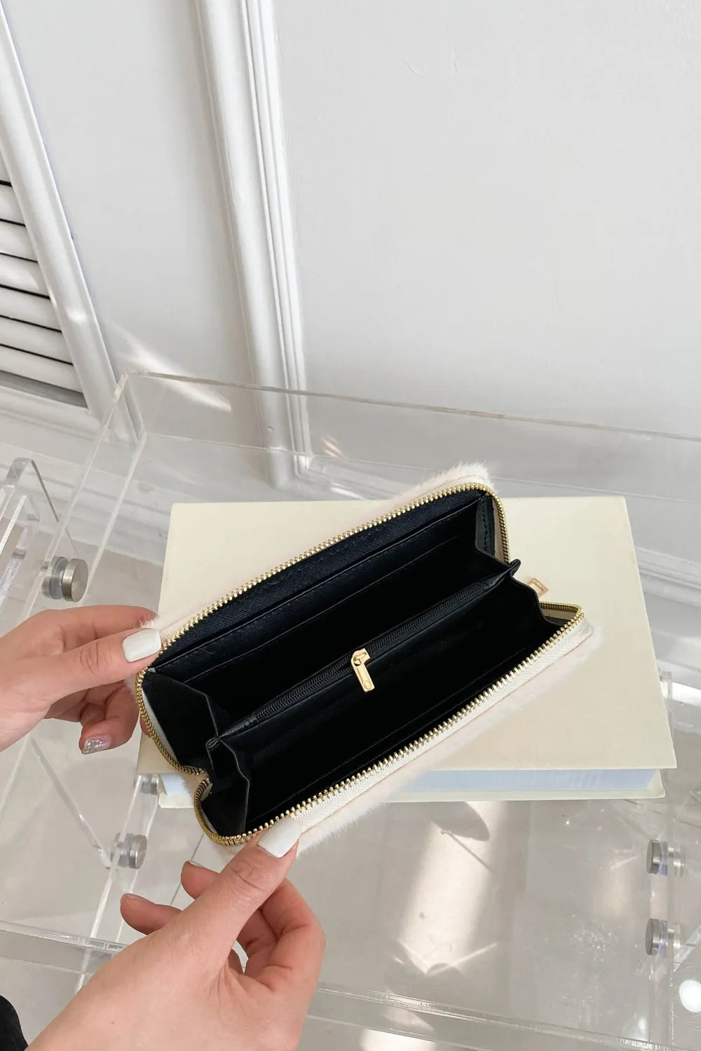 Billetera Rectangular de Felpa