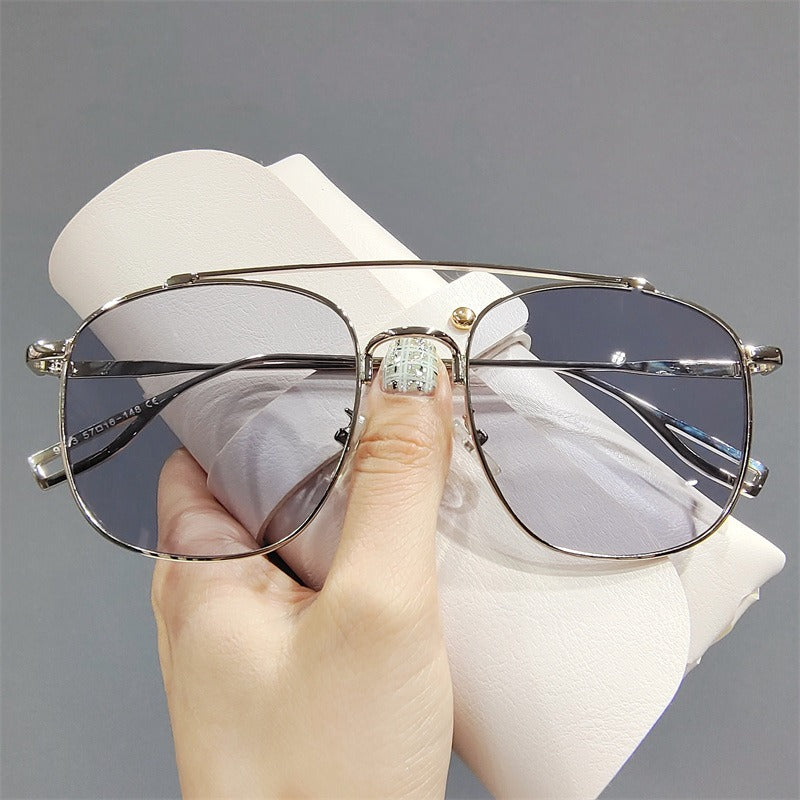Lentes de Sol Retro Irregulares — Marco Metálico Resistente UV