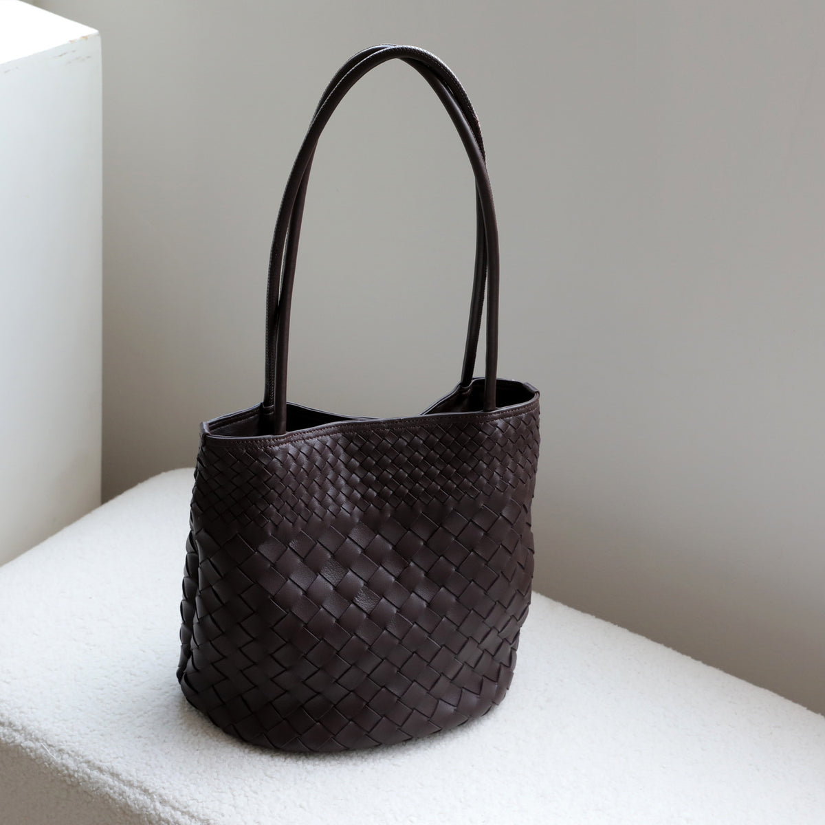 Bolso Bucket Tejido de Piel de Cordero
