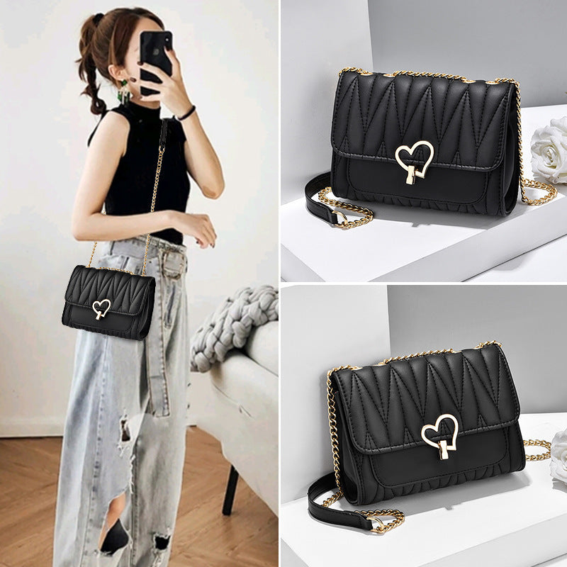 Mini Cartera con Candado Corazón y Bandolera
