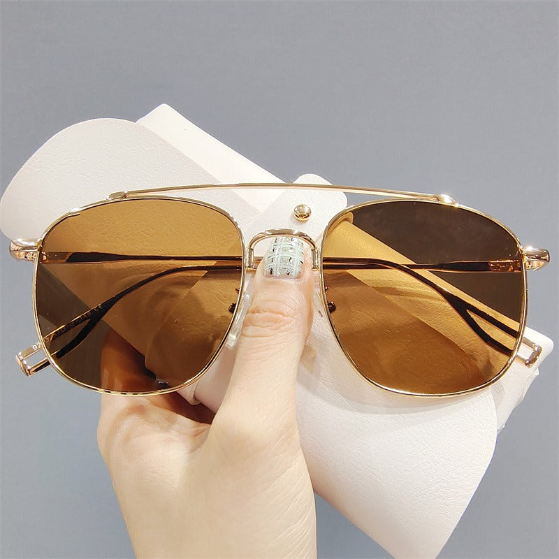 Lentes de Sol Retro Irregulares — Marco Metálico Resistente UV